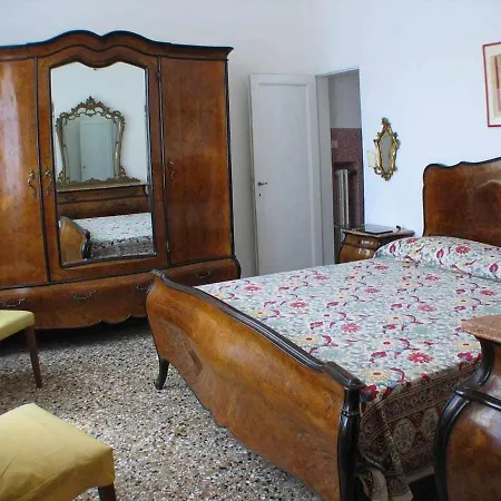 Casa Laurissima * ונציה